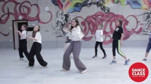 Jazz Funk Choreography in Dance Class Studio