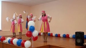 танец под русскую народную песню