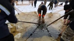 Рыбалка неводом на карася в Якутии (2 часть)