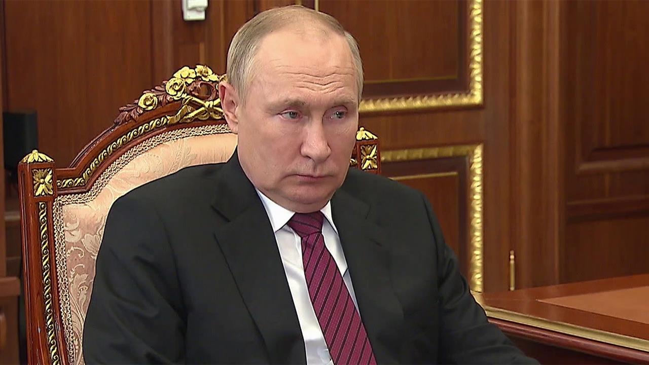 Владимир Путин обсудил с главой ФТС эффективность работы таможенной службы
