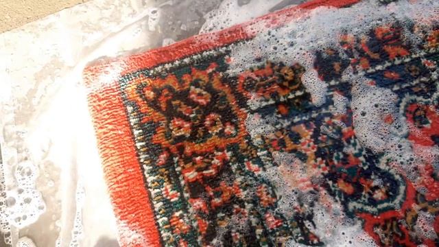 УЙ ШАРОИТИДА ГИЛАМЛАРНИ ТОЗА ЮВИШ СИРЛАРИ смотреть онлайн