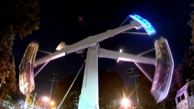 КАМИКАДЗЕ - самый жуткий аттракцион в п. Лазаревское (июль 2020)
