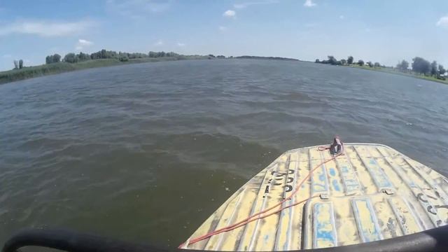 Миасс – Самара – Саратов – Волгоград – Судак – Астрахань. Часть 9 – Прогулка по Волге! смотреть онлайн