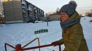 Гуляем с Алиной.Ужасная общага..Новые ясли.Онлайн работа.