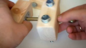 Как сделать деревянные тиски | How to make a wooden vise