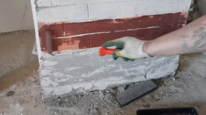 Отделка стен под кирпич - декоративная штукатурка. Имитация кирпича из плиточного клея. #ДКСтрой