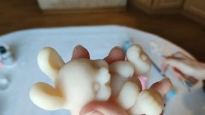 Как сделать радужное мыло своими руками? Делаем мыло-зайку. Рисуем красивую мордочку на мыле.