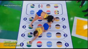 БРАЗИЛЬЯНКИ играют в ТВИСТЕР|Brazilian Girls play Twister