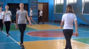 Фрагмент (1) урока физической культуры в старших классах