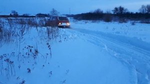 Нива 2121(сток) по снегу на зимней резине кама И-511