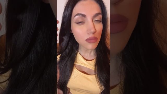 СТРЕЛКИ?? легко!ПАЛЬЦЕМ ? #makeup #makeuptutorial #макияж #лайфхаки #стрелки #макияжглаз#lifehacks