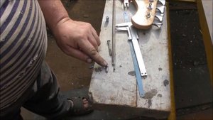 Ремонт анкера гитарного грифа.