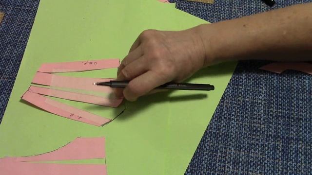 Смелый сарафан. Моделируем сарафан..mp4 смотреть онлайн