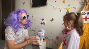 ЭММА КАК ДОКТОР ЛЕЧИТ ЖИВОТНЫХ. ВЕТЕРИНАРНАЯ КЛИНИКА ДЛЯ ИГРУШЕК