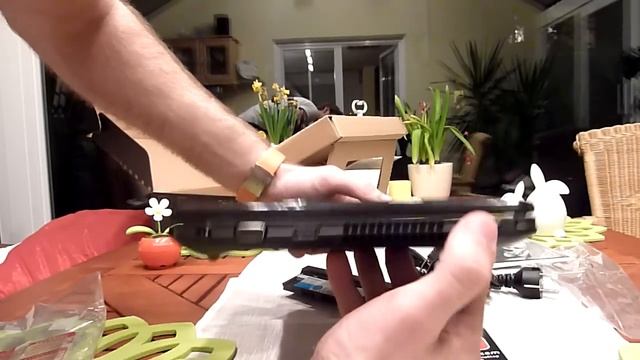 Lenovo IdeaPad S205 Unboxing смотреть онлайн