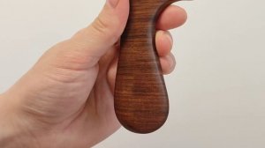 Расческа деревянная с ручкой из сандалового дерева.  Арт.40001