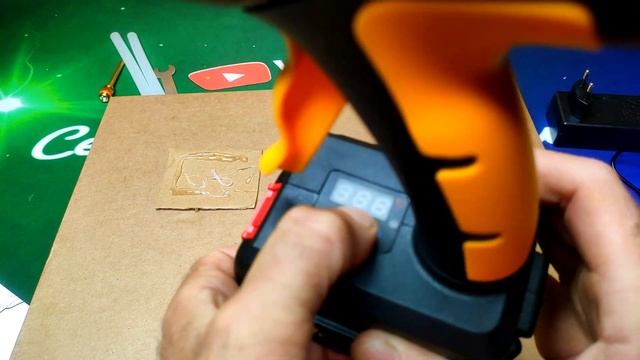 Клеевой пистолет 120Вт на аккумуляторе 21V тип Макита Обзор тестирование разборка мнение. смотреть онлайн