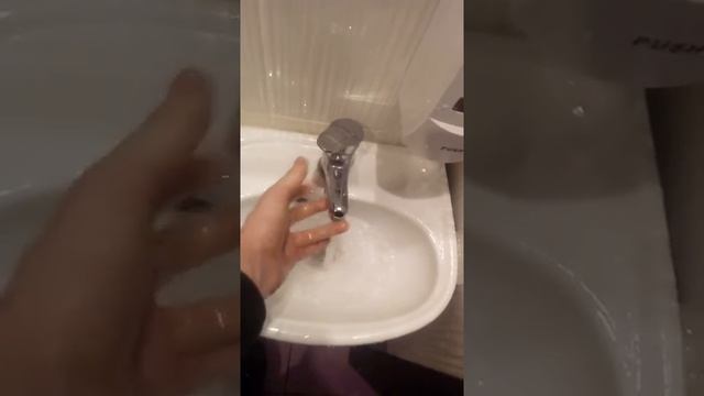 Маленькая раковина неудобная не так ли смотреть онлайн