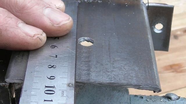 Как сделать ФРЕЗЕРНУЮ НАСАДКУ по дереву на дрель смотреть онлайн