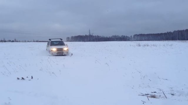 Снег Сузуки эскудо смотреть онлайн