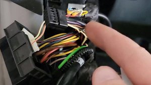 BMW E60 Aftermarket Bluetooth Music Installation (Module from Amazon)