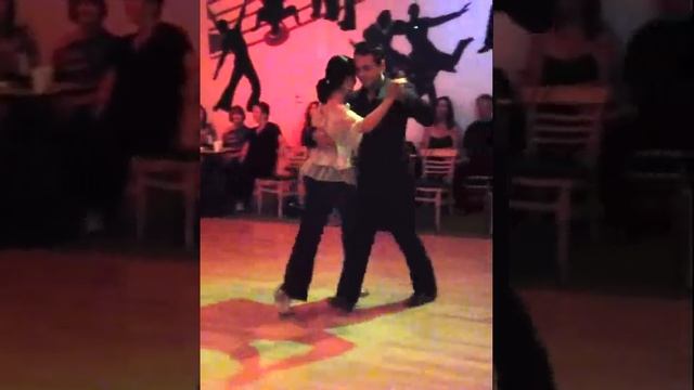 Linda & Andres Bravo at Milonga Nocturna. смотреть онлайн