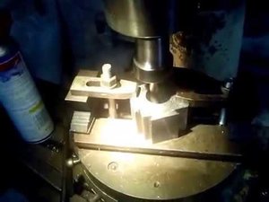 делаем быстросменный резцедержатель  для тв6