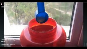 Виталий Косенко готовит себе еду после зала 11.04.2016