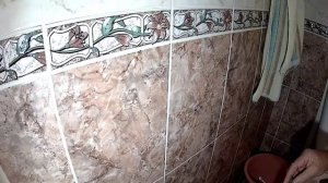 Держатель туалетной бумаги:  крепление к стене и сборка.