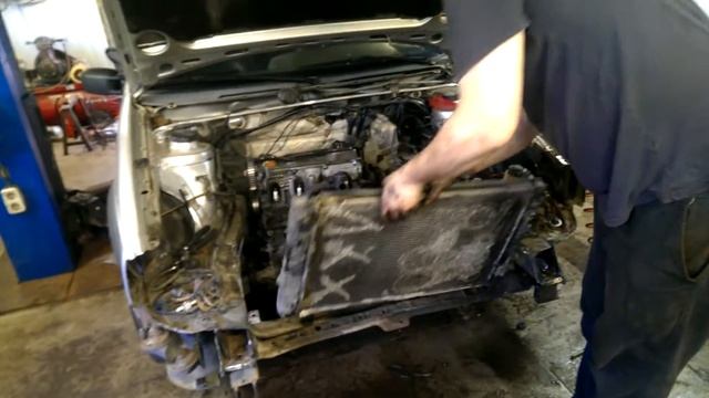 собираем "мотор" на пассате Эрика (2) смотреть онлайн