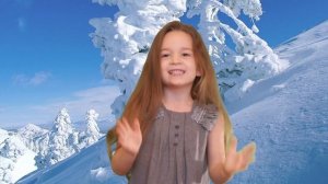 Маша ПОЕТ песню У леса на опушке... Подарок для Каринки Детский канал Masha & Karina