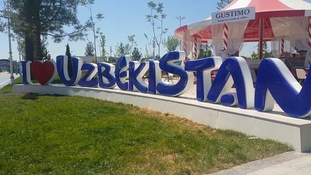 Парк Ашхабад.Ташкент