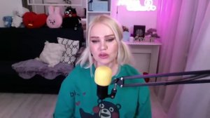 28.08.2022 | Маруся на СТРИМЕ | Читаем фф про Вигуков