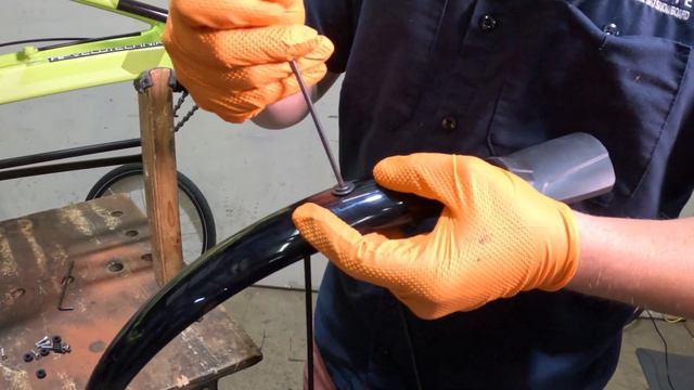 How to Install a Rear Fender on a Recumbent Trike | Hostel Shoppe's How To Series смотреть онлайн