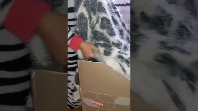 Как сделать домик для котов из картона?Делаю домик для бездомных котов.#Коты #Домик #БездомныеКоты