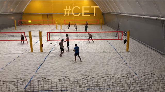 Кто на что учился) Парни играют девчонки пашут смотреть онлайн