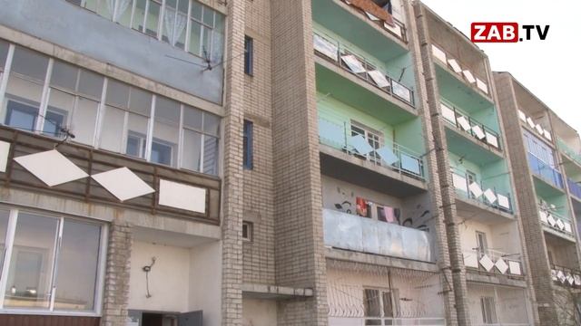 ДЕЖУРНЫЙ ПО ГОРОДУ: Дом из монтажной пены смотреть онлайн