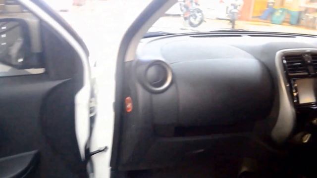 NISSAN MARCH 2017