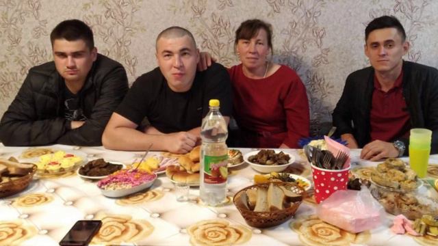 САШКА САШКА