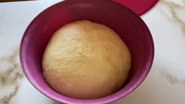 Рецепт Домашних Булочек на молоке.Булочки рогалики с Начинкой-простой рецепт!С варёной сгущенкой