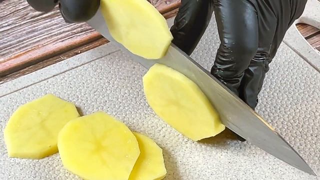 Картопляний Гратен! Простий рецепт вишуканої страви!! смотреть онлайн