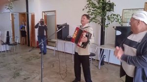 А жизнь моя течет и катится.В.Белоглазов.