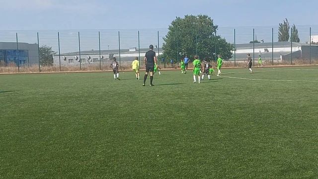 2014 г.р. СШ «Сугдея» 9-1 ЮФК «Урожайное». 2 тайм. 01.10.2023 смотреть онлайн