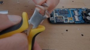 Восстановление (пайка) контактов разъёма SIM-карты LG A290 Tri Sim (trios) в домашних условиях