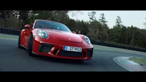 Первое тизерное видео серийного электромобиля Porsche Taycan