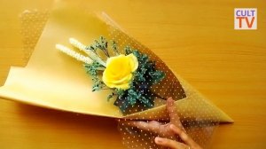 Упаковка и оформление цветов. Мастер класс. Подарочный букет роз.