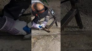 ПОЛУАВТОМАТ АВРОРА ДИНАМИКА 2000 обзор и сварка подъемника для мотоблока