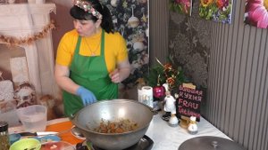 Узбекский  Плов в Казане ! Из Куриных Сердечек !