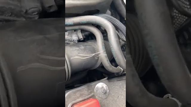 Volvo XC60 II D4 smoking under hood.