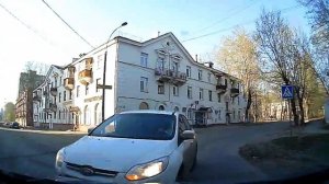 Дура за рулем